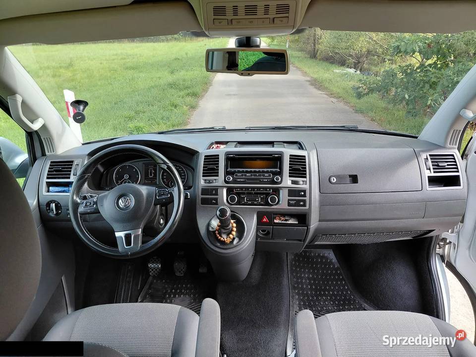 VW Caravelle Comfortline L1 20 TDI 140 2014r 8 Rok produkcji 2014 Warszawa sprzedam