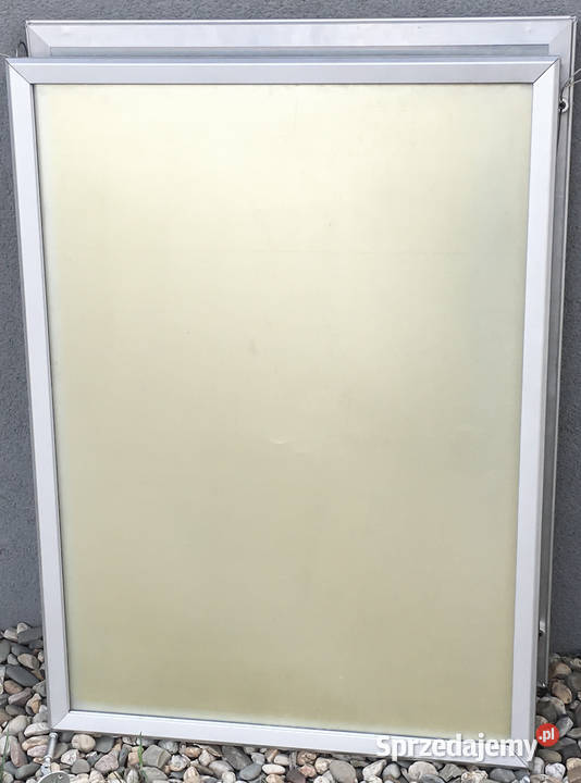 Aluminiowe ramy zatrzaskowe na plakaty wiszące sprzedam