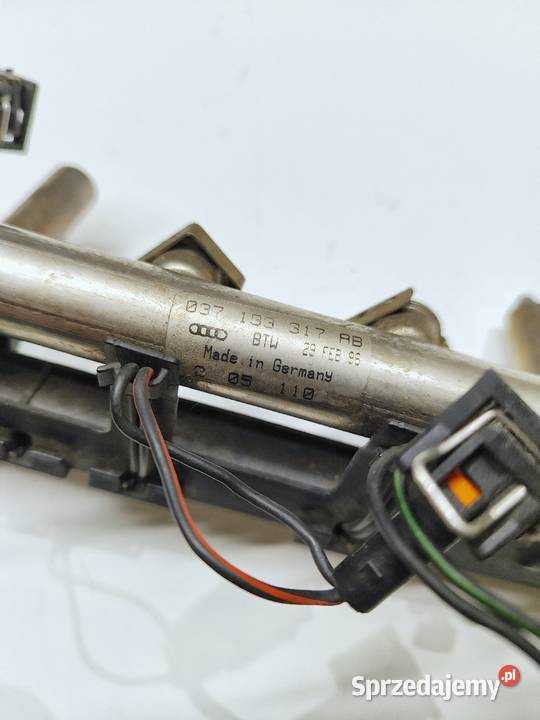 Listwa Wtryskowa Volkswagen Audi 037133317 AB osobowe Lututów