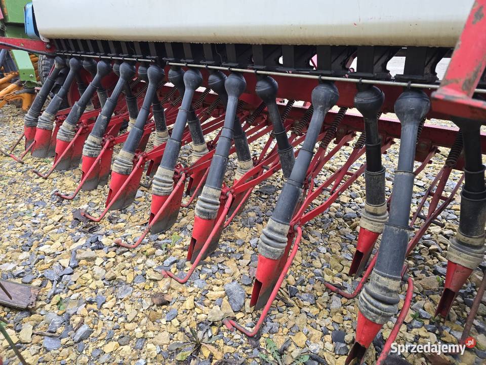 Siewnik zbożowy Isaria 7000SM import Niemcy Maków