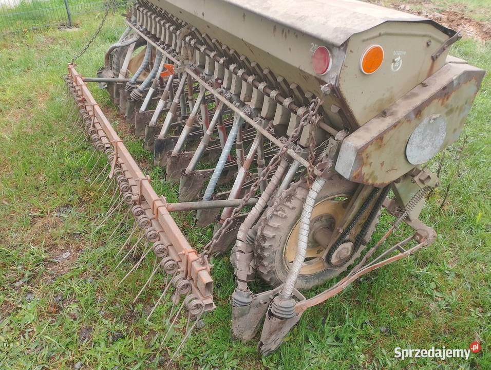 Siewnik 3m nieuszkodzony Sierakowice