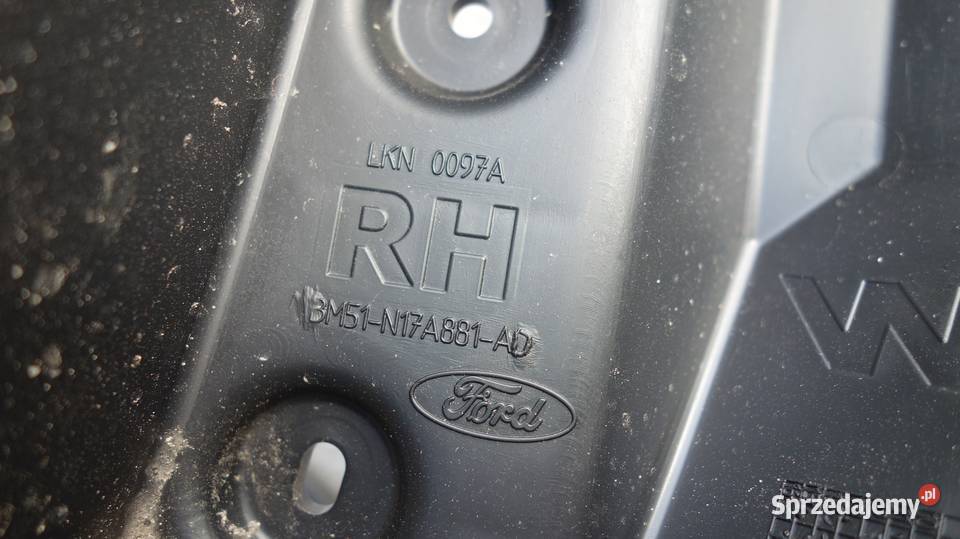 FORD FOCUS MK3 ŚLIZG ZDERZAKA TYŁ LEWY PRAWY Ruda Śląska