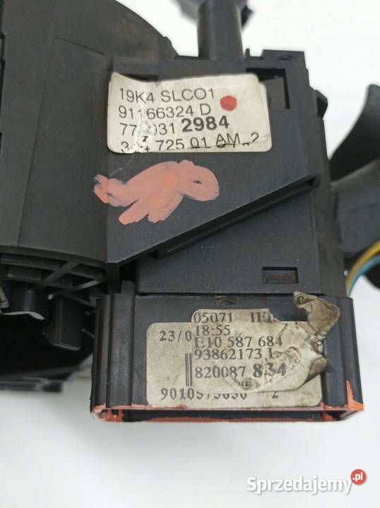 PRZEŁĄCZNIK ZESPOLONY TRAFIC II 7700312984 Opel Rok produkcji 2005