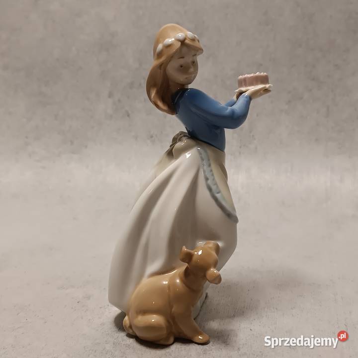 LLADRO seria Nao 1045 Dziewczynka z pieskiem Warszawa