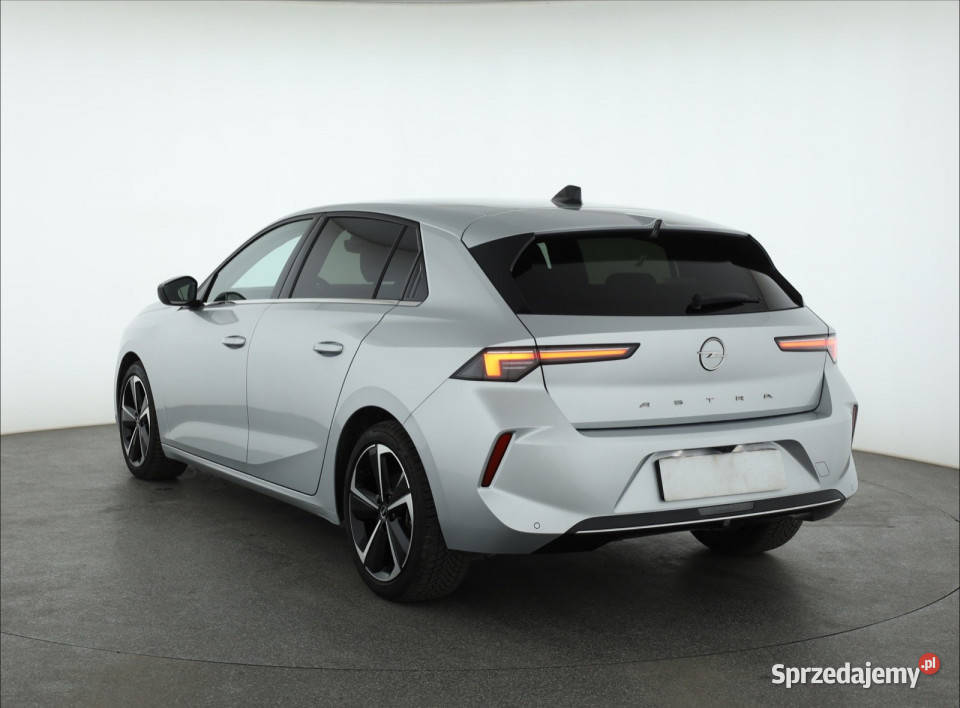 Opel Astra 12 Turbo pierwszy właściciel sprzedam