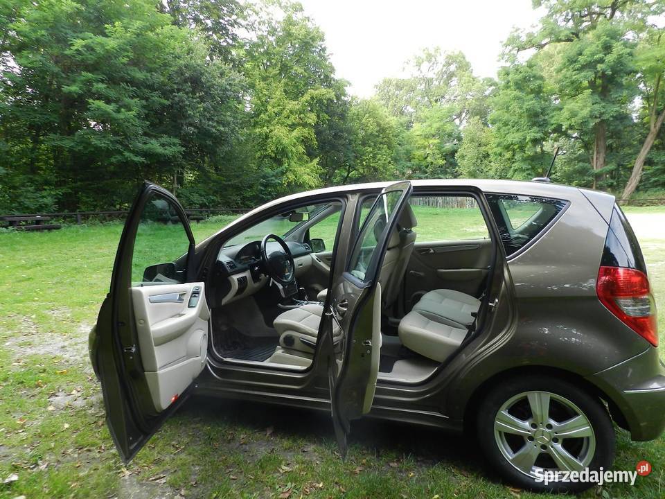 MercedesBenz Klasa A W169 śliczny AUTOMAT Rok produkcji 2010 Puszczykowo