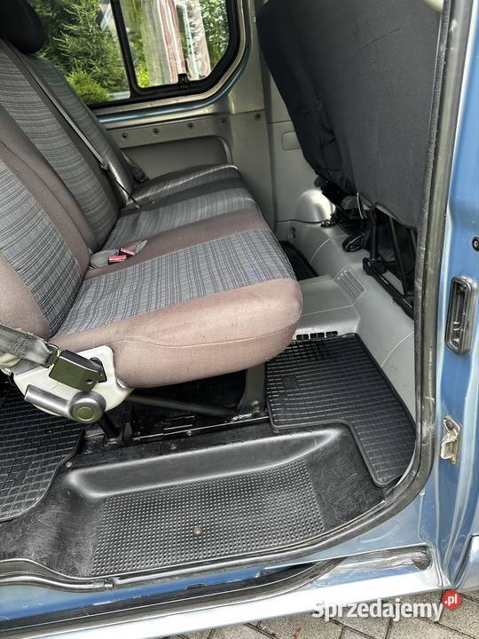 Renault trafic 9 os 2xklima long manualna Szczytna sprzedam