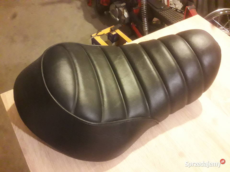 Siedzenie Harley Davidson sportster 883 iron Domaniów