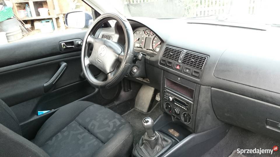 VW Golf 4 14 benzyna 16V 1998 Golf dolnośląskie Podgórzyn