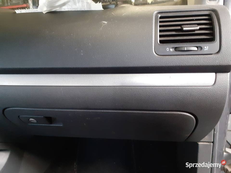 Fotele kanapa isofix sedan VW Jetta 2007 Biłgoraj