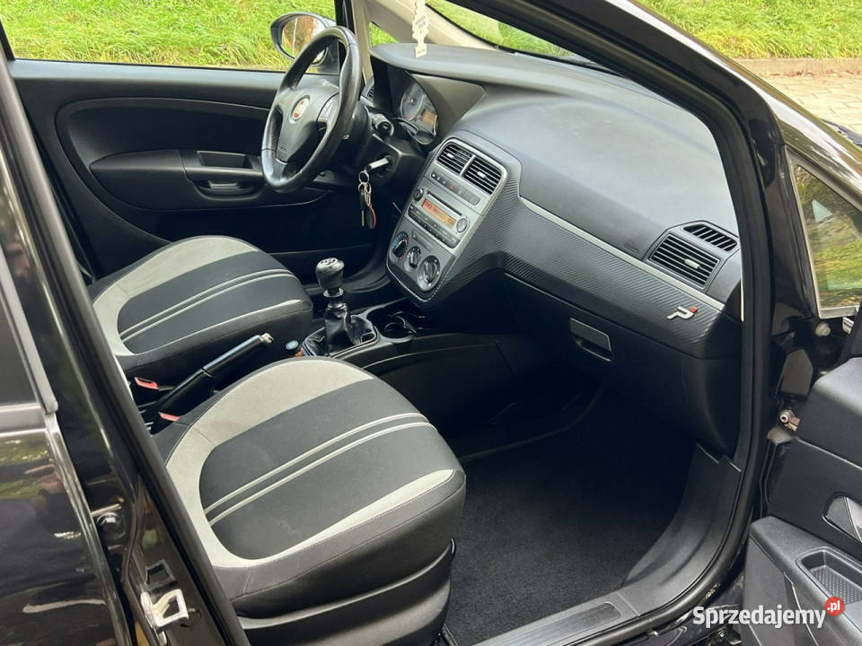 Fiat Grande Punto Fiat Grande Punto 14 Benzyna nieuszkodzony wielkopolskie Gostyń