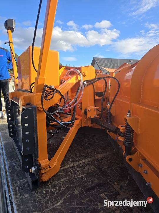 Nowe pługi do śniegu pod zabudowę komunalne 0cm3 Busko-Zdrój sprzedam