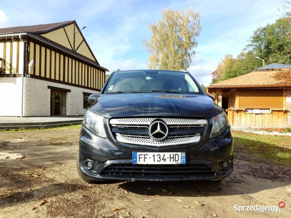 Mercedes Vito auto karawan pogrzebowy Vito Jastrząb