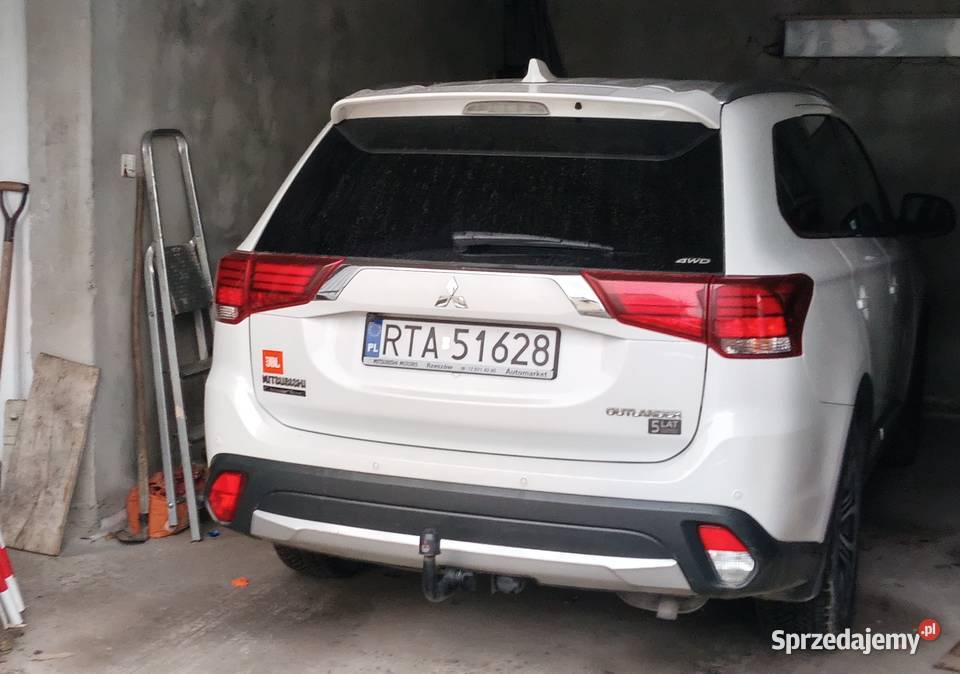 MITSUBISHI OUTLANDER III SALON 4x4 LPG MODEL