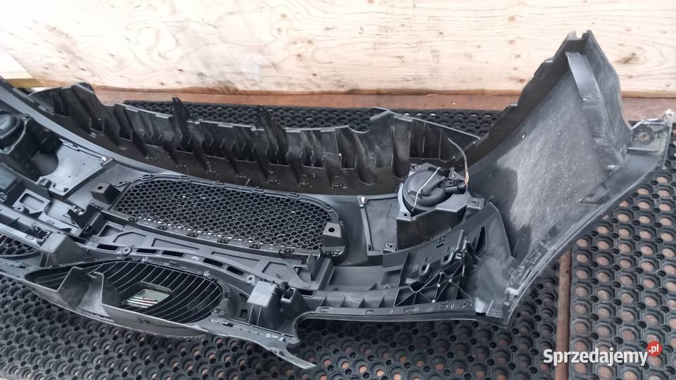SEAT TELODO III ALTEA I ZDERZAK PRZÓD HALOGEN Zbierkowo