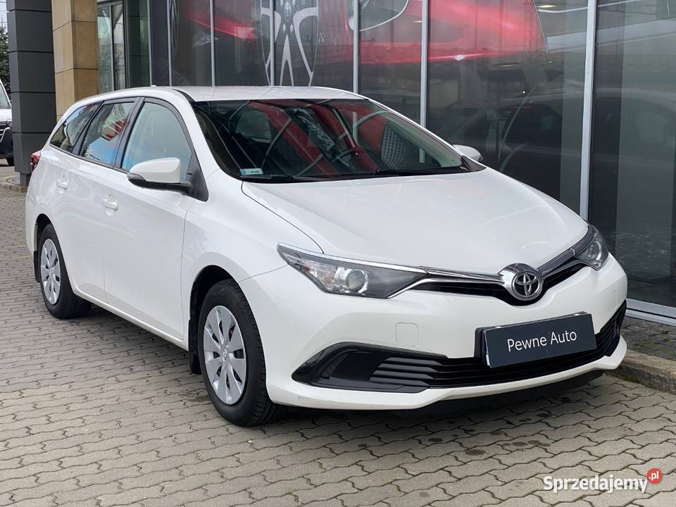 Toyota Auris 16 132 benzyna gaz stan 2 x kpl 1600cm3 Motoryzacja Wrocław