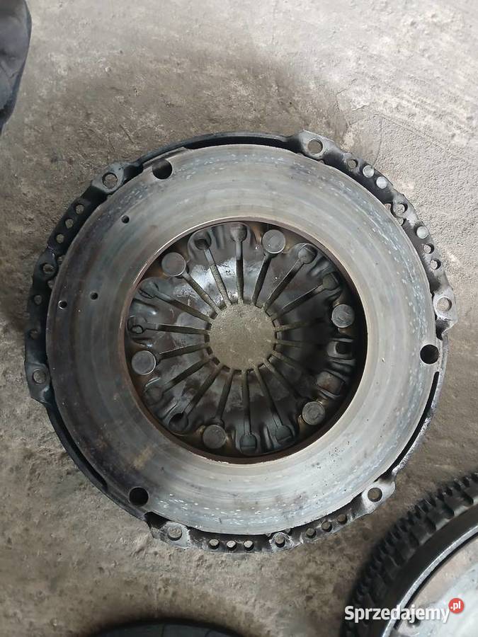 Sprzęgło dwumasa luk trafic 3 vivaro 12310 1986r łódzkie