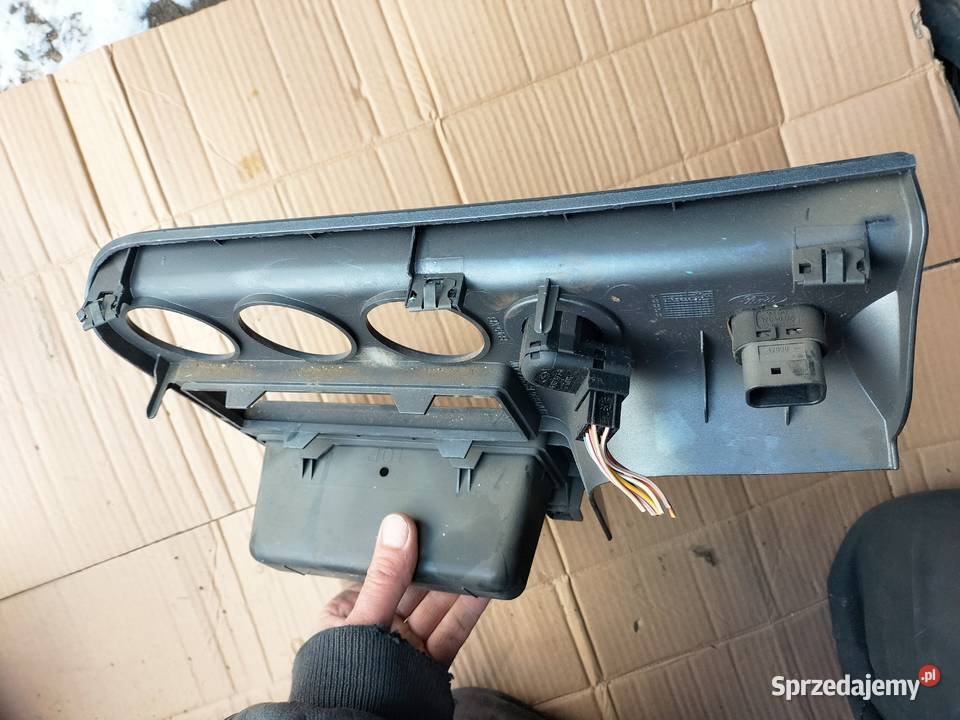 FORD MONDEO MK1 RAMKA RADIA PANEL NAWIEWU lubelskie