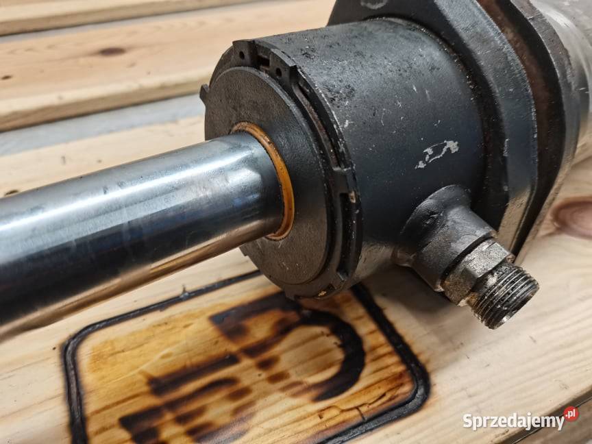 Deutzfahr 266 Agrovector Cylinder hydrauliczny Wilkowo