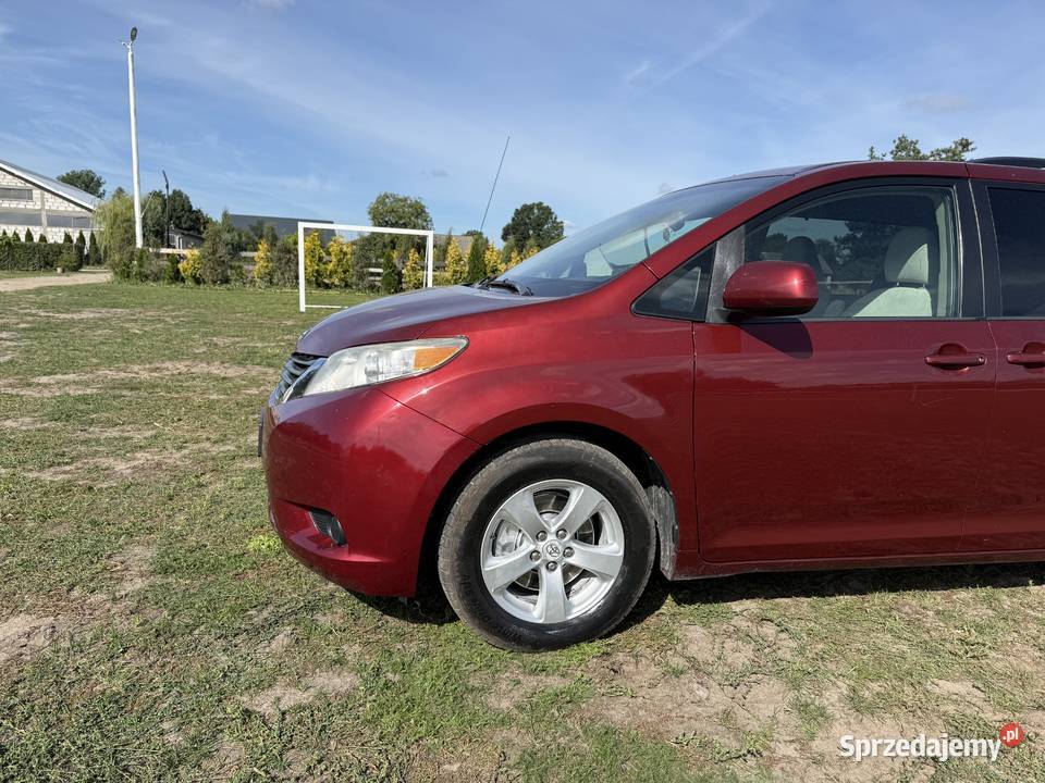 Okazja Toyota Sienna Gaz Hak 8 Osobowa 3500 3 Dzikowiec sprzedam