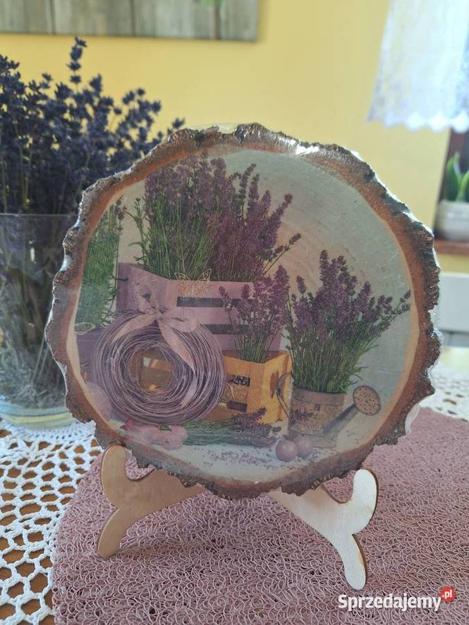Obrazek na plastrze brzozyLawendy w skrzynkach Strzyżów