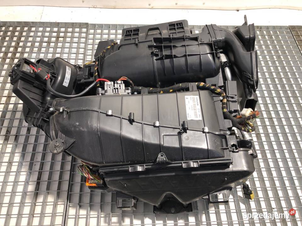 NAGRZEWNICA KOMBAJN VOLVO FH II 84164535 sprzedam