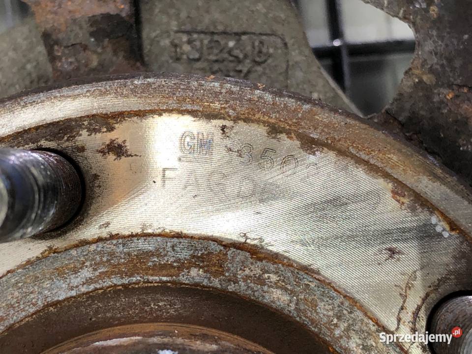 ZWROTNICA PRAWY PRZÓD CHEVROLET ORLANDO 18 141 Zwrotnice