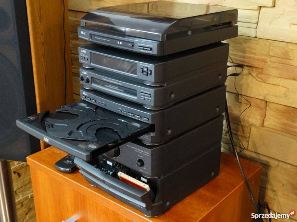 Wieża Akai gramofon pilot mocna i sprawna Jasło