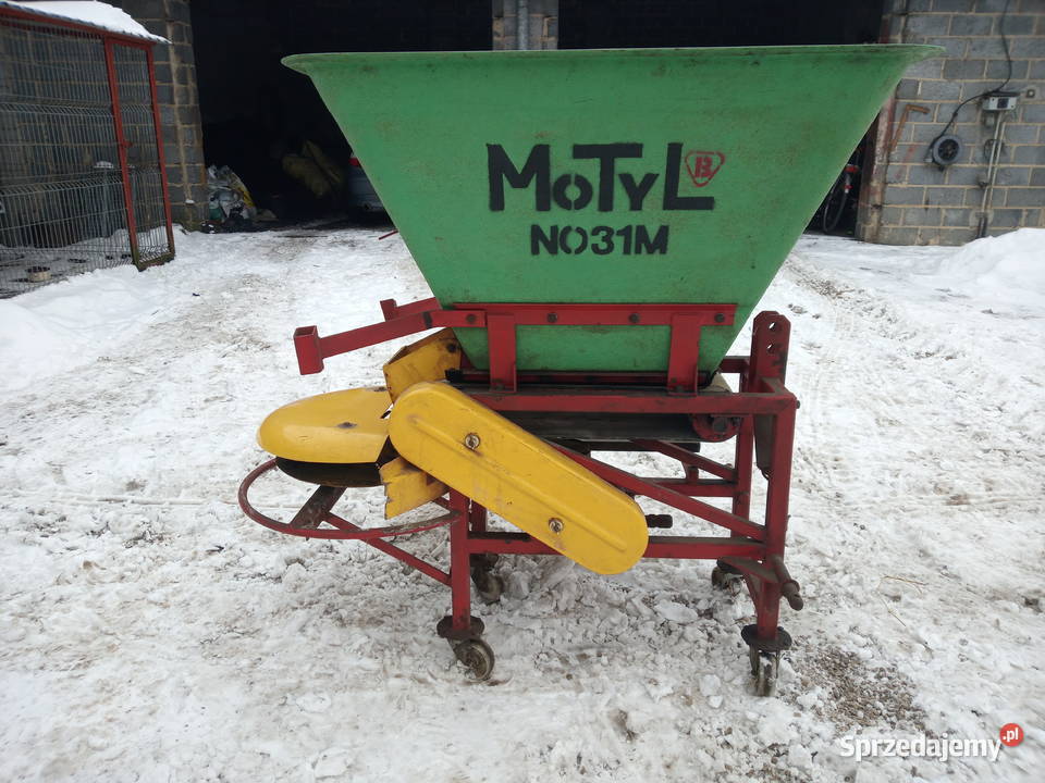 Rozsiewacz do nawozów i wapna MOTYL 400l Mykanów