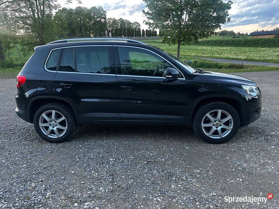 VOLKSWAGEN TIGUAN 20 TDI 2011r DSG 4x4 nieuszkodzony