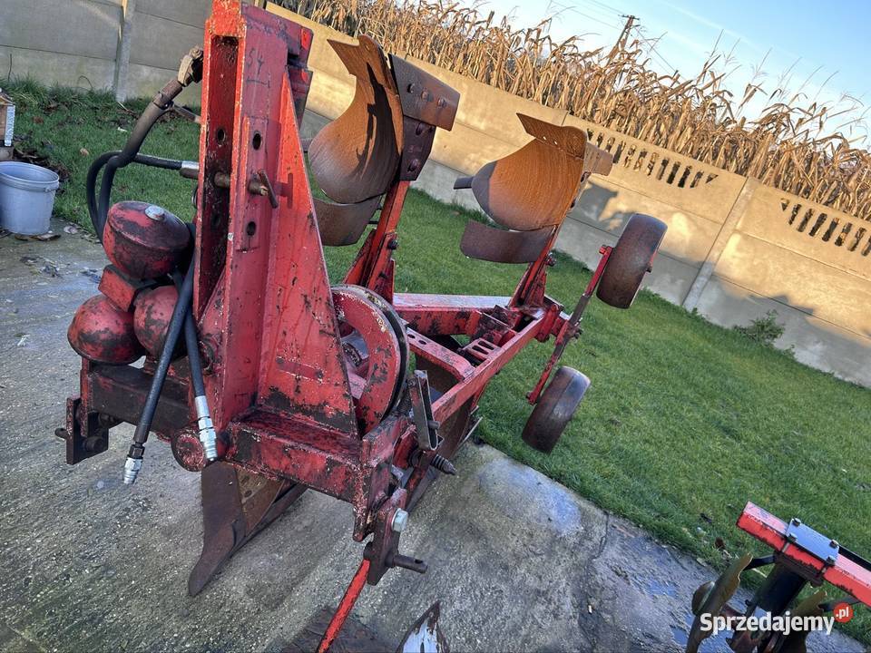 Ciągnik rolniczypług talerzówka Kwiatkowice-Kolonia