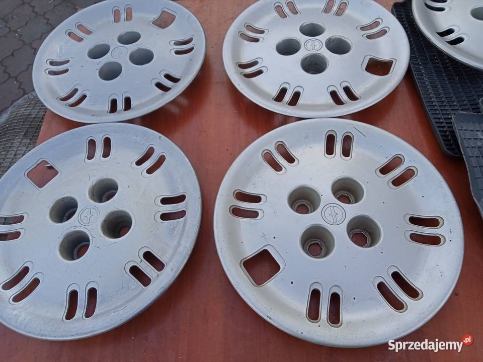 Polonez Caro Atu i Caro plus chlapacze przod i Stalowa Wola