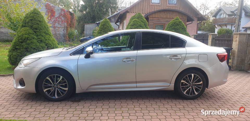 Toyota Avensis Salon Polska Bezwypadkowa