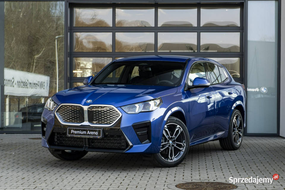 BMW iX2 iX2 eDrive20 z ratą 950 netto wielofunkcyjna kierownica