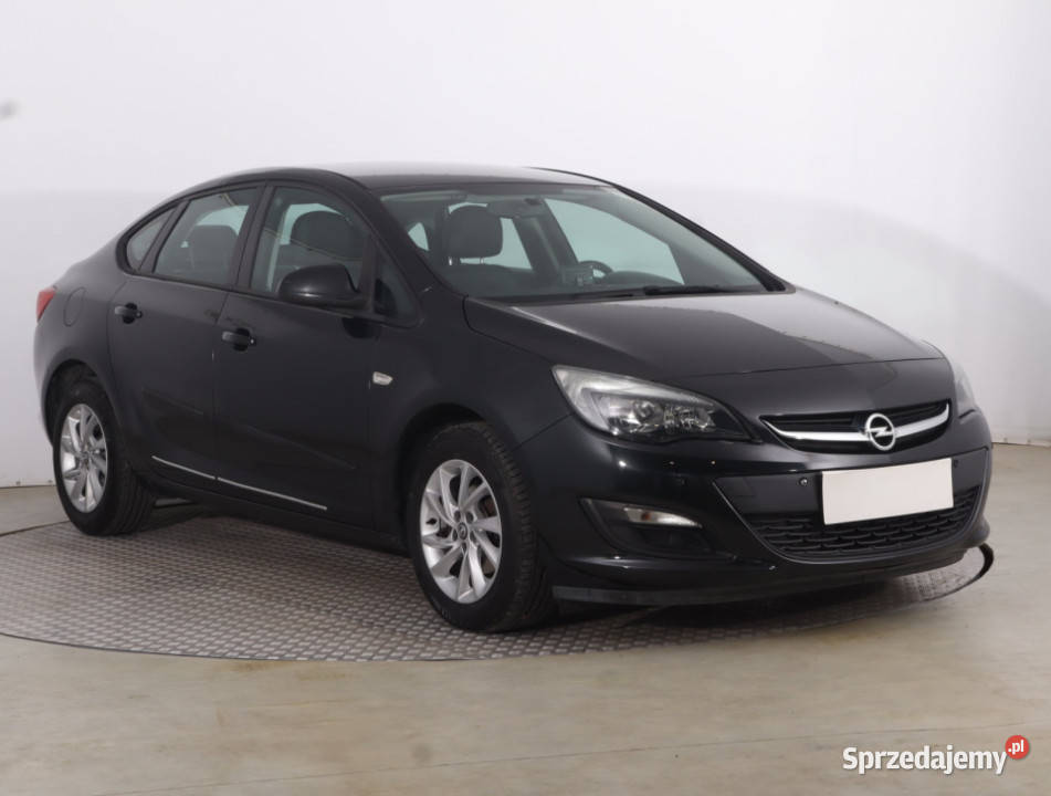Opel Astra 16 16V klimatyzacja