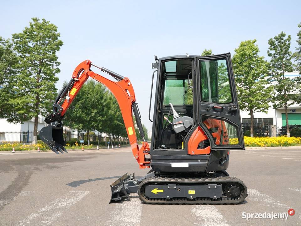 Minikoparka 26 t Mller Machinery MB 26 S silnik Pleszew