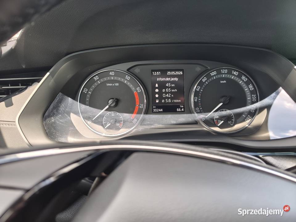 Sprzedam Skoda Octavia kombi IV 2023 Stan asystent pasa ruchu Zgierz sprzedam