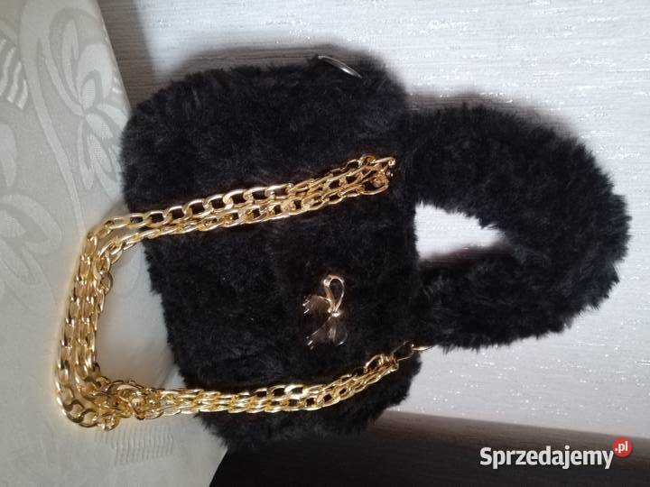 Torebka futerkowa mała czarna do ręki i ramięNa Katowice