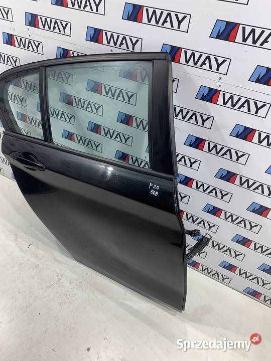 BMW 1 E87 DRZWI PRAWY TYŁ TYLNE PRAWE 668