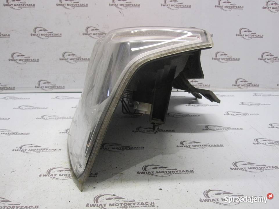 SUZUKI GRAND VITARA II 06r lampa prawa tył osobowe