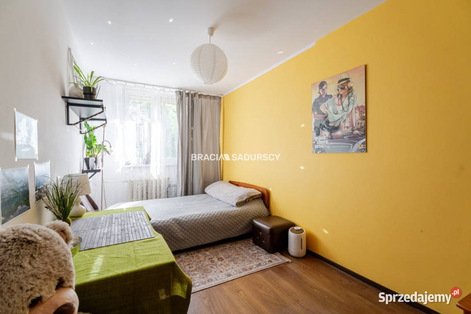sprzedaży mieszkania Kraków 50m2 3 pokojowe wielka płyta