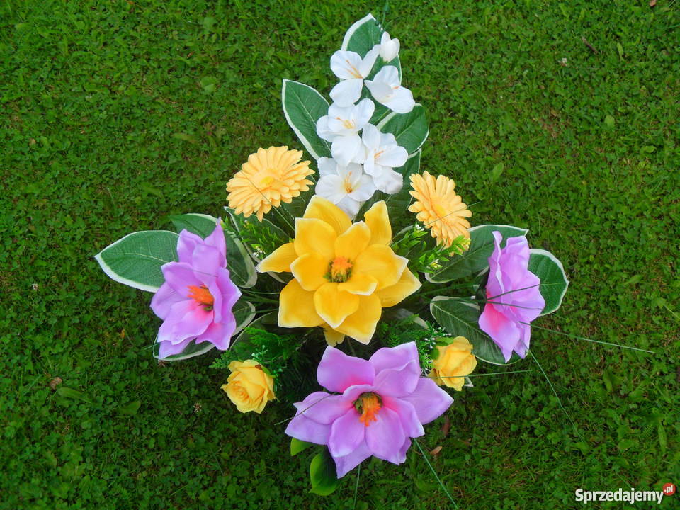 Stroiki sztuczne wiązanki kompozycje na grób Nowy Sącz