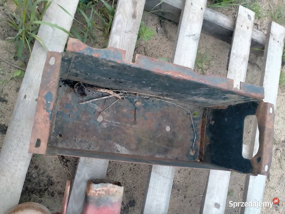 Skrzynka akumulatora ursus Zetor Pozostałe Wąbrzeźno