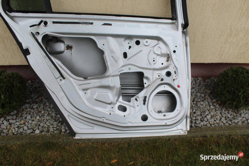 DRZWI LEWY TYŁ Z157 OPEL VECTRA C KOMBI Części samochodowe