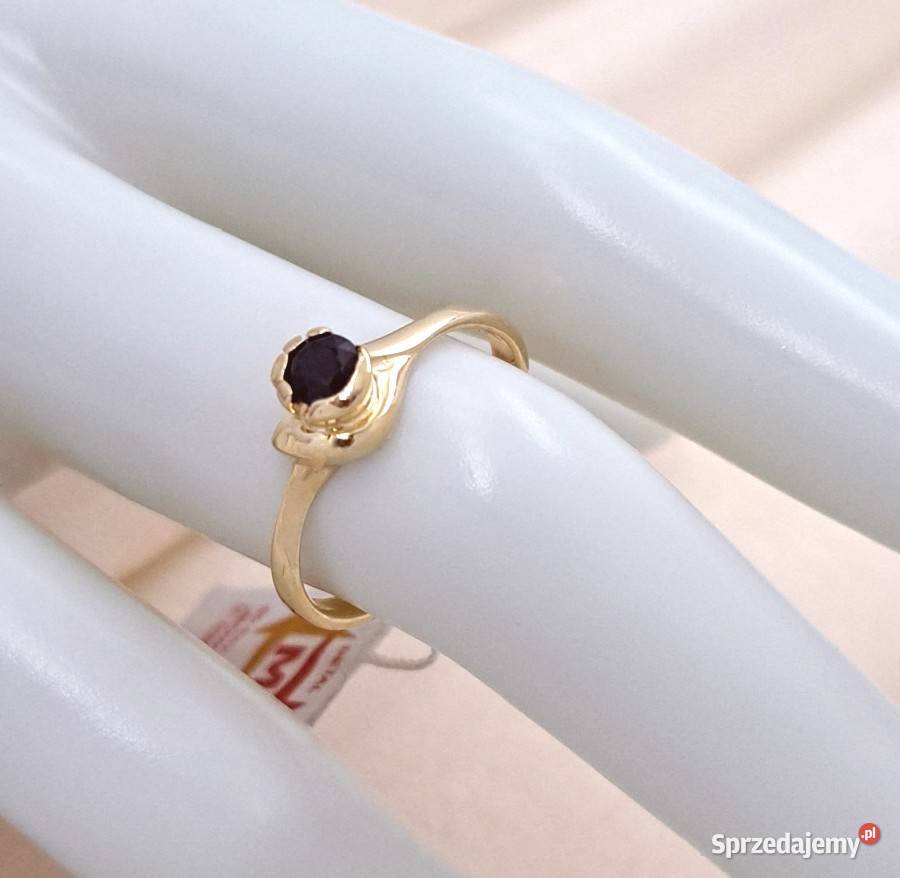 Pierścionek r16 Złoty pr585 z onyksem Z871 Poznań sprzedam