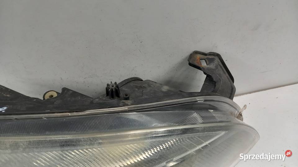 OPEL ASTRA J LAMPA PRZÓD PRAWA osobowe Lampy przednie Zbierkowo