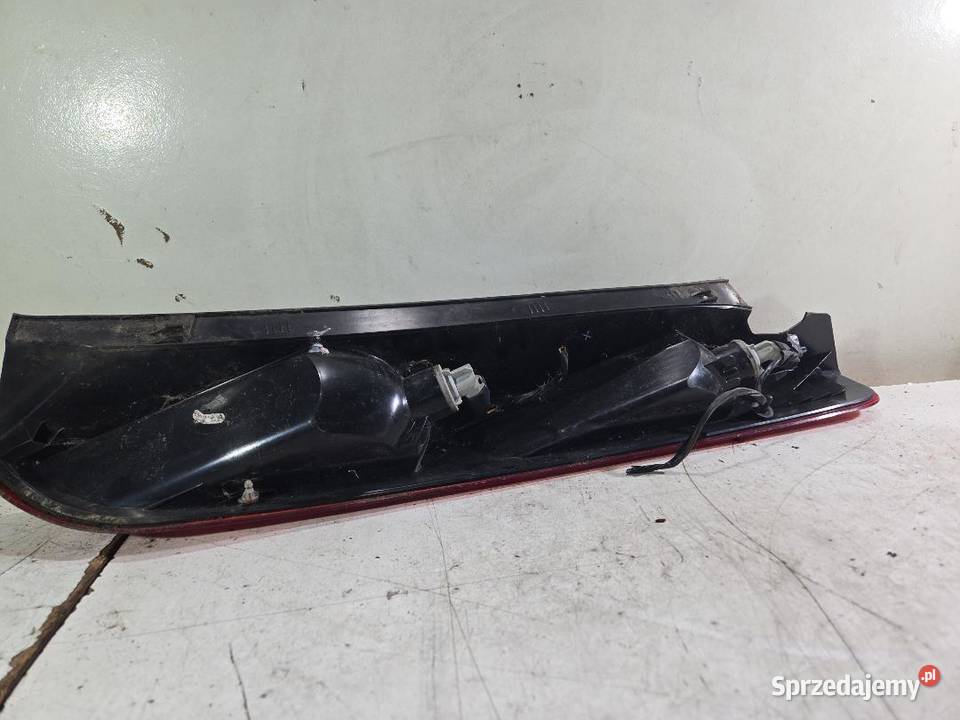 LAMPA LEWA TYLNA TYŁ FORD FOCUS MK2 3D HB