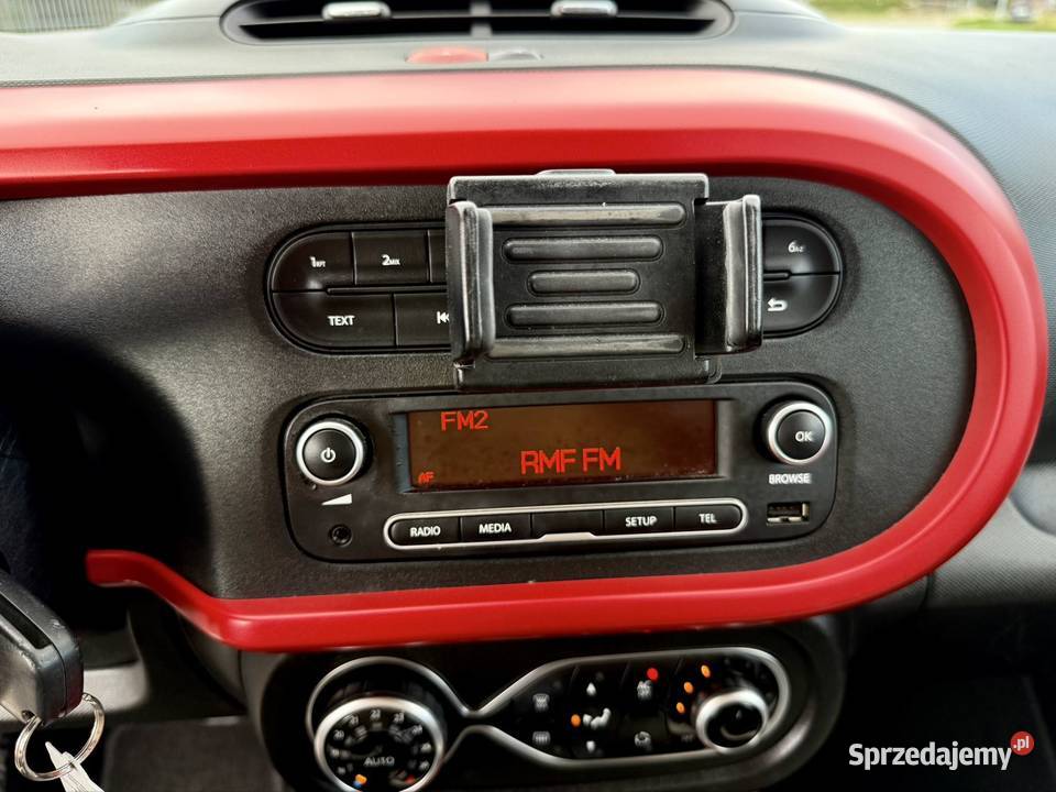 Renault Twingo Lux Edition Mega Wygląd 2015 r serwisowany w ASO dolnośląskie Kłodzko