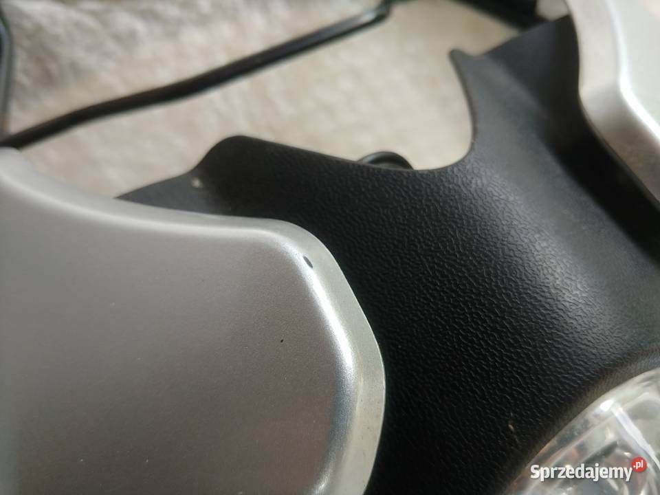 Lampa reflektor stelaż przód Suzuki 650 Gladius Zamość sprzedam