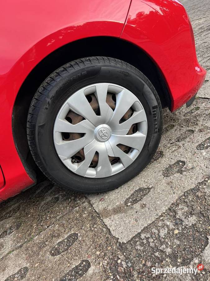 Toyota Yaris III 2015 10 benzyna do Negocjacji pomorskie